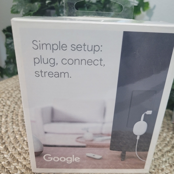 Google Chromecast with Google TV 4K (Snow) – Streaming Media Player – New Sealed - Picture 8 of 12